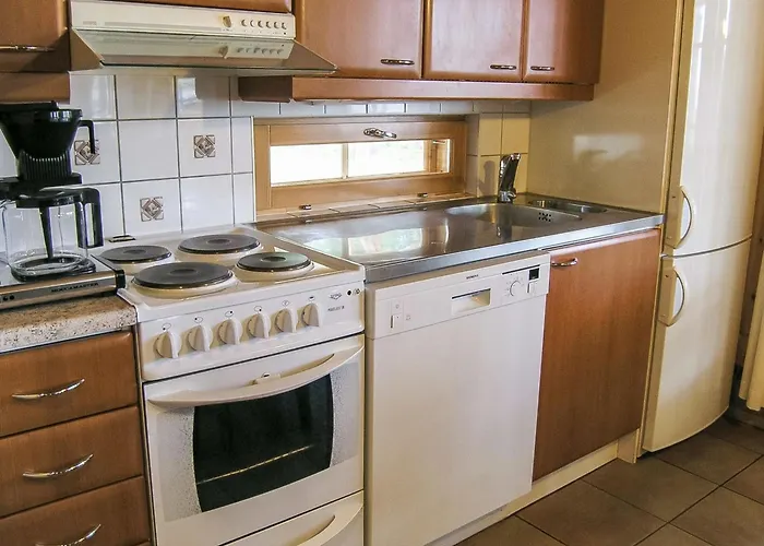 Ylaeneuvola Niemi By Interhome *